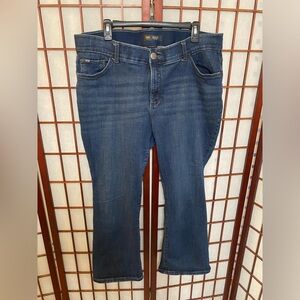 (S87) 16P SHORT LEE Regular Fit Bootcut Mid-Rise Flex Motion Comfort Waistband.